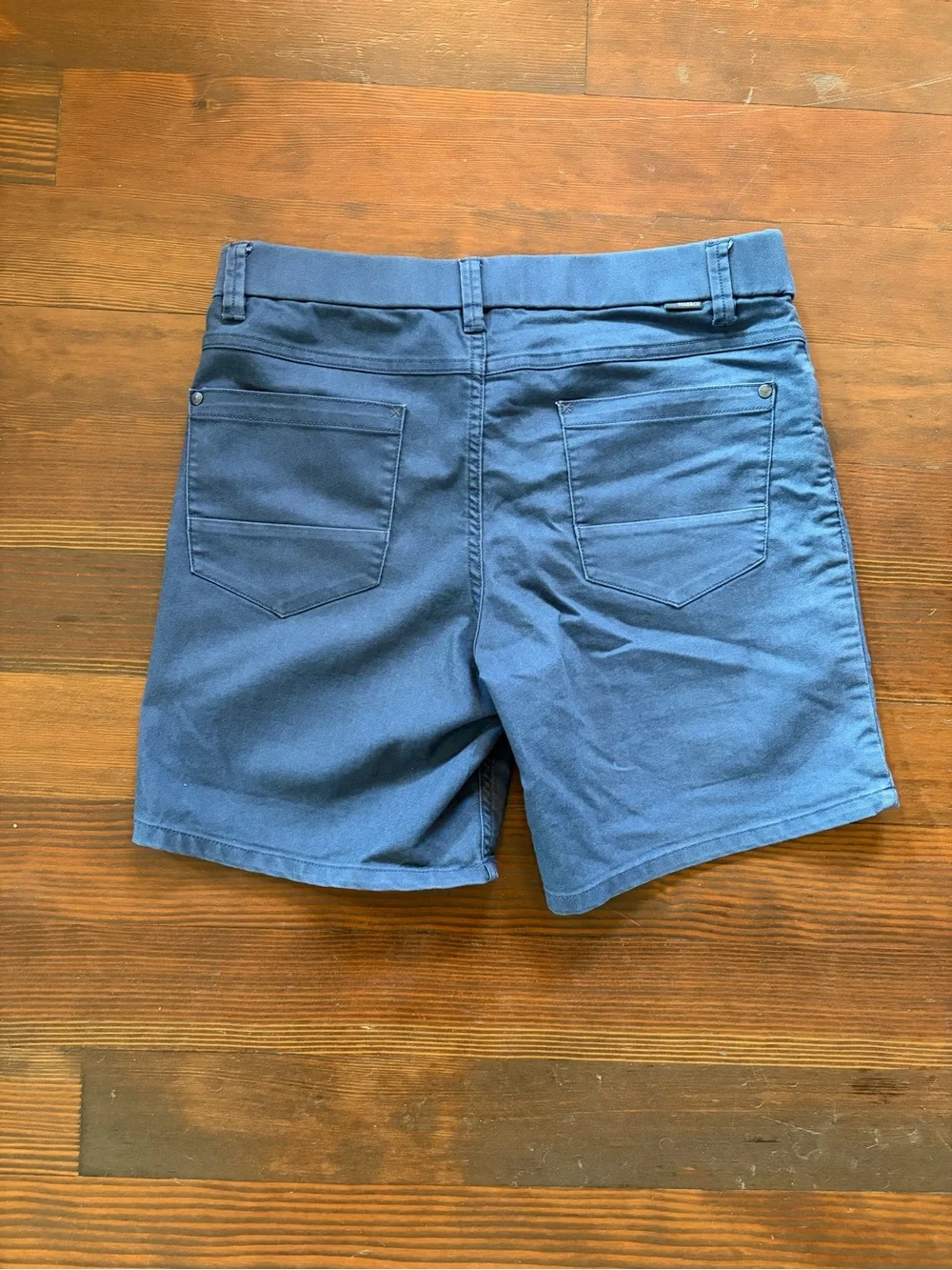 Toad&co Sequoia Short in Navy Blue - size 6